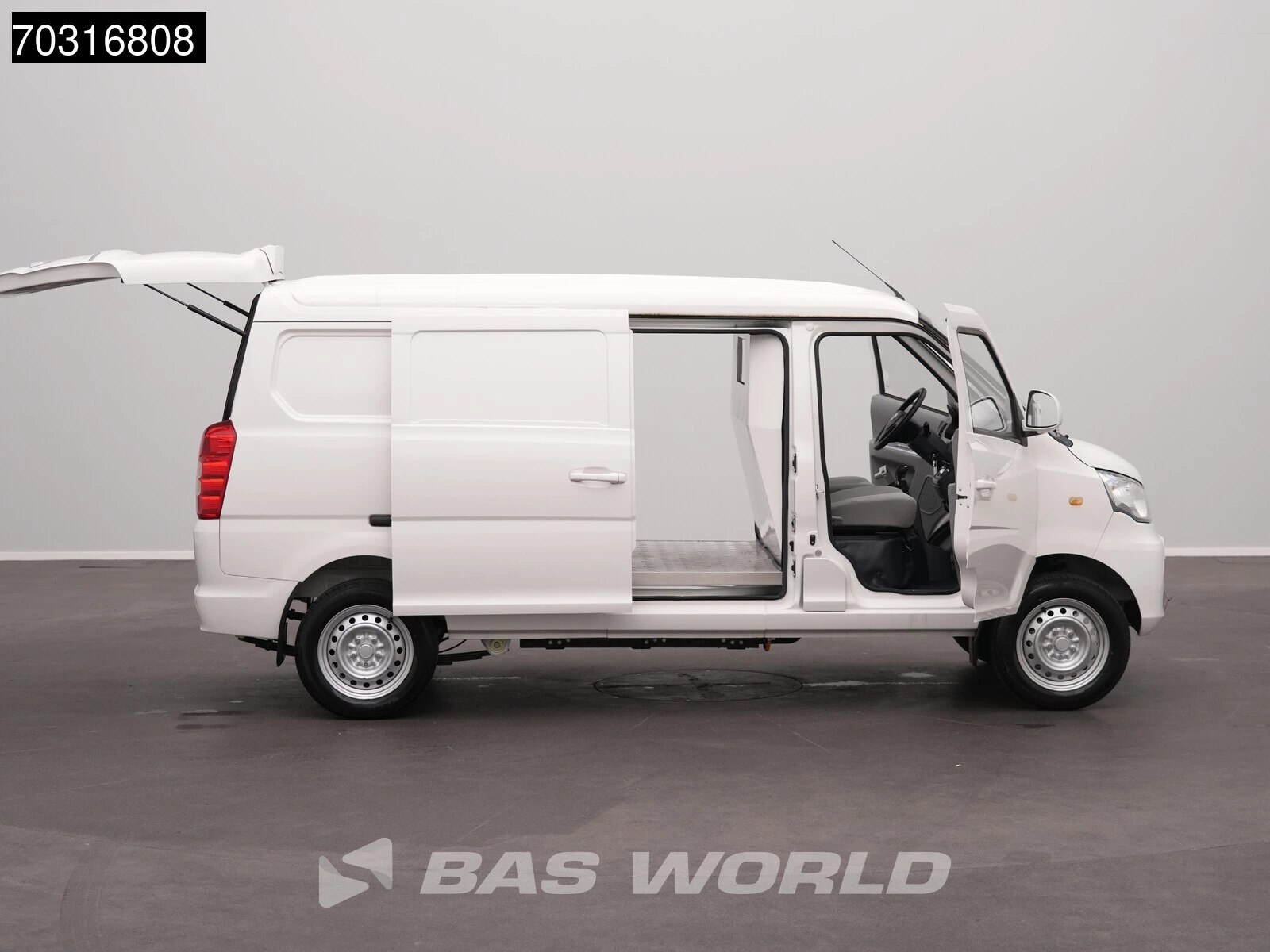 Hoofdafbeelding Cenntro Logistar 200