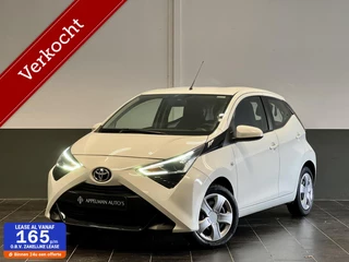 Hoofdafbeelding Toyota Aygo Toyota Aygo 1.0 VVT-i X-play | Camera | Carplay |  Airco | 1e eigenaar |