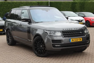 Hoofdafbeelding Land Rover Range Rover Land Rover Range Rover 3.0 SDV6 Hybrid Autobiography / Trekhaak / Panoramadak / Head-up / 22'' / Leder / Keyless / Meridian / Dodehoek / DAB