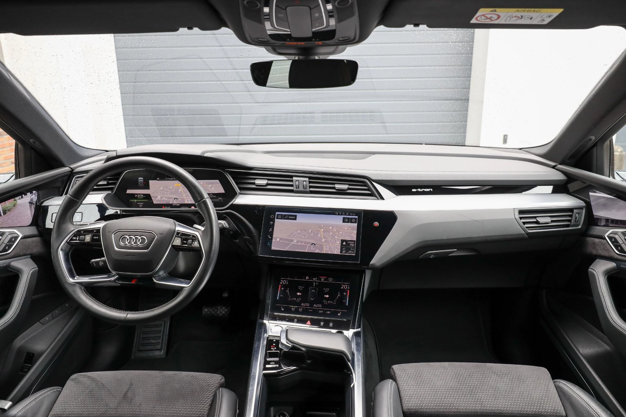 Hoofdafbeelding Audi e-tron