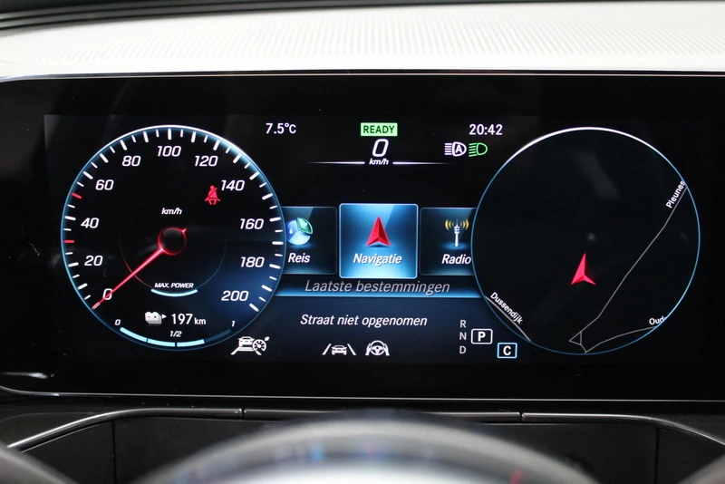 Hoofdafbeelding Mercedes-Benz EQC