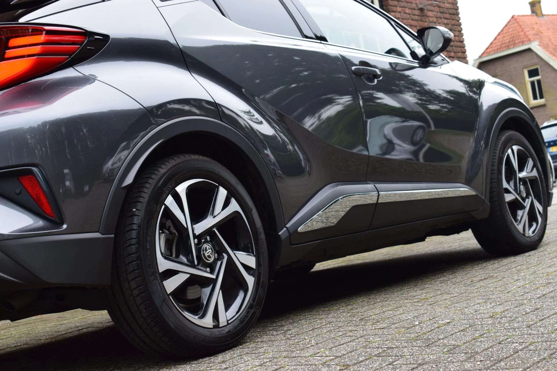 Hoofdafbeelding Toyota C-HR