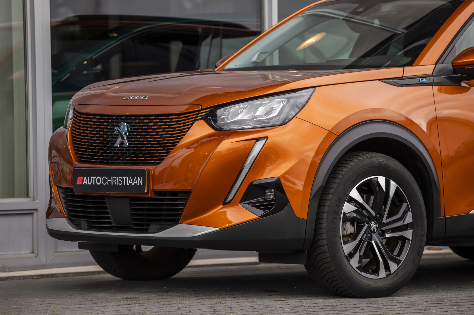 Hoofdafbeelding Peugeot e-2008