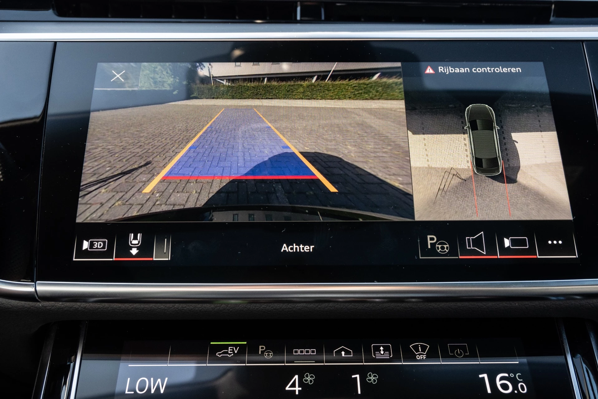 Hoofdafbeelding Audi A8