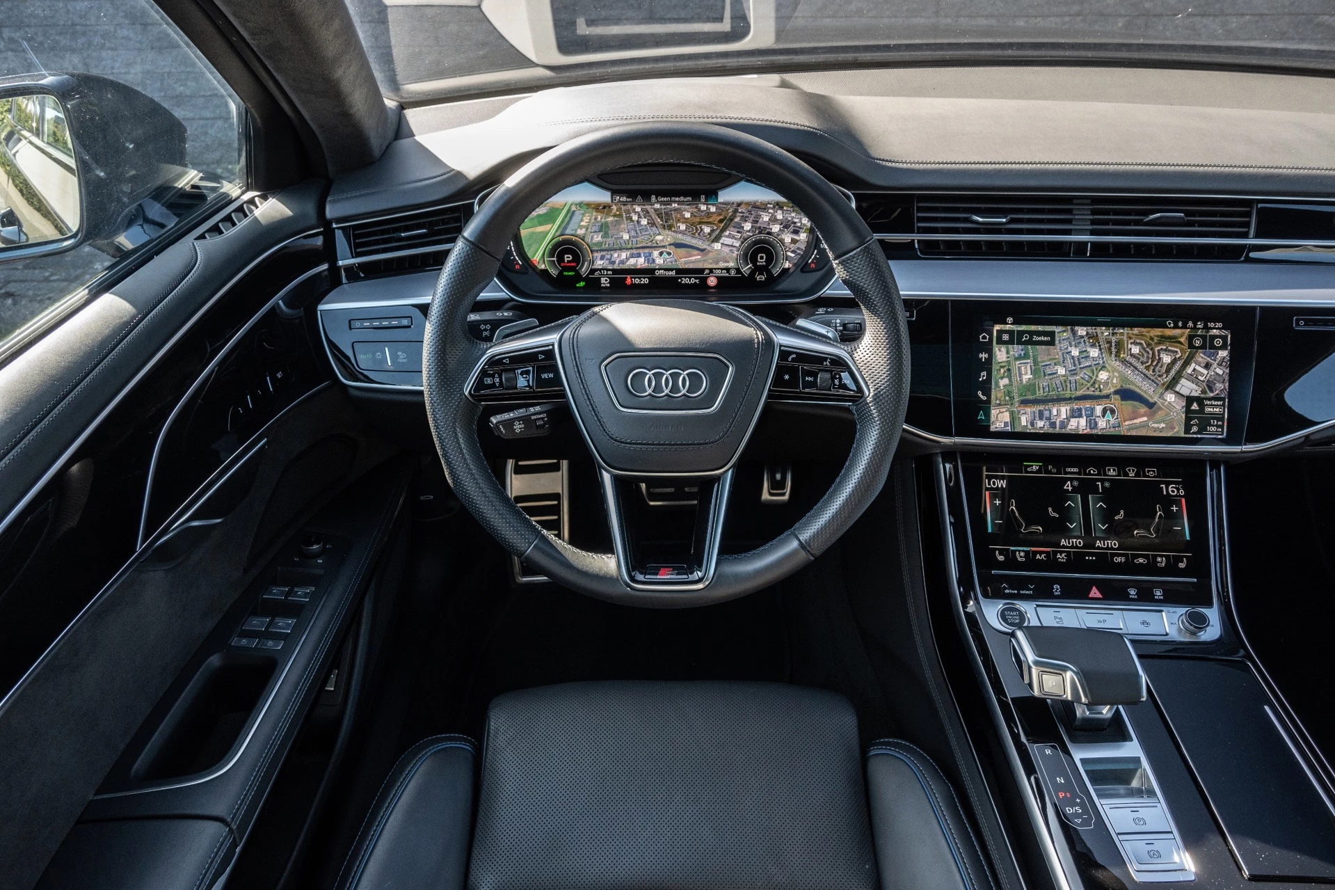 Hoofdafbeelding Audi A8