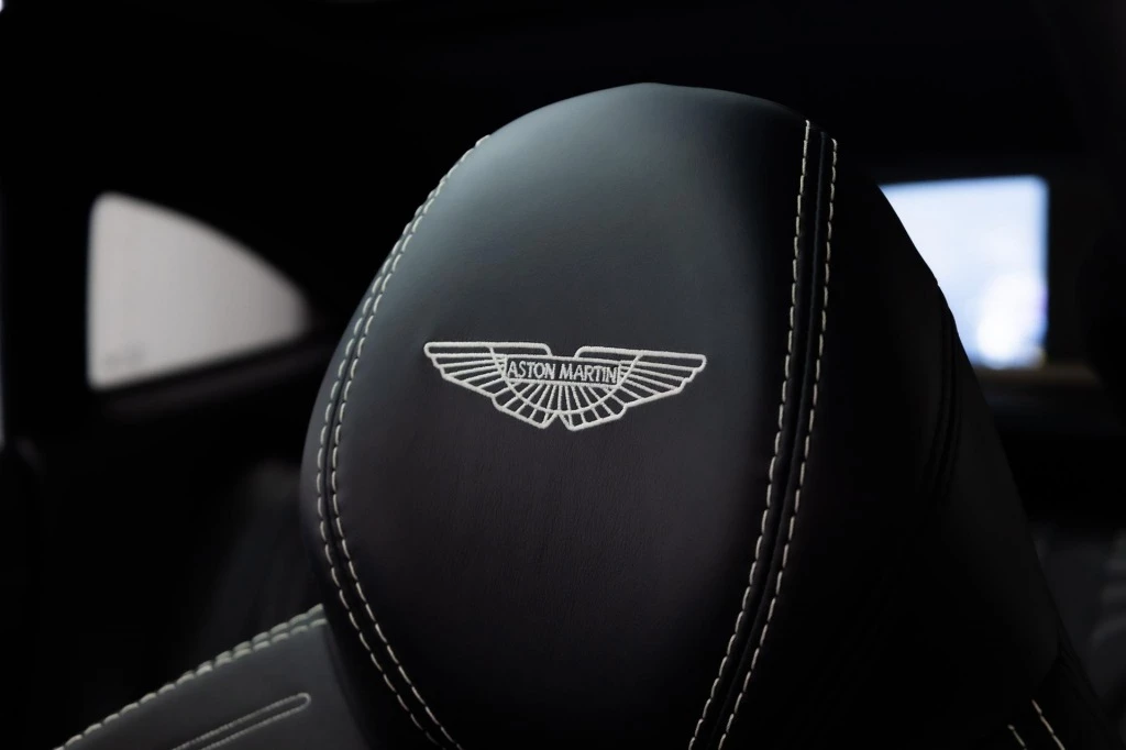 Hoofdafbeelding Aston Martin DBX