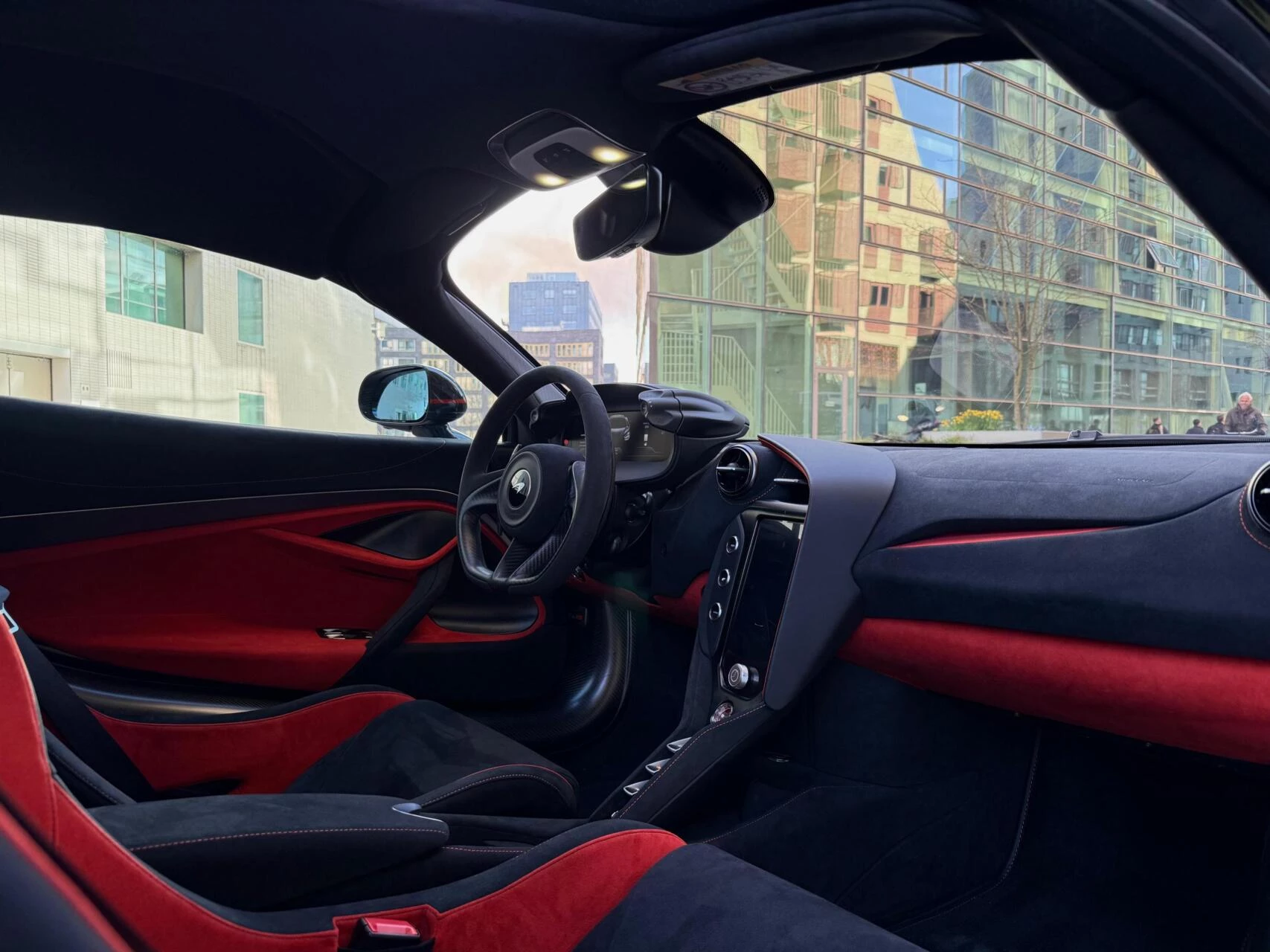 Hoofdafbeelding McLaren 750S