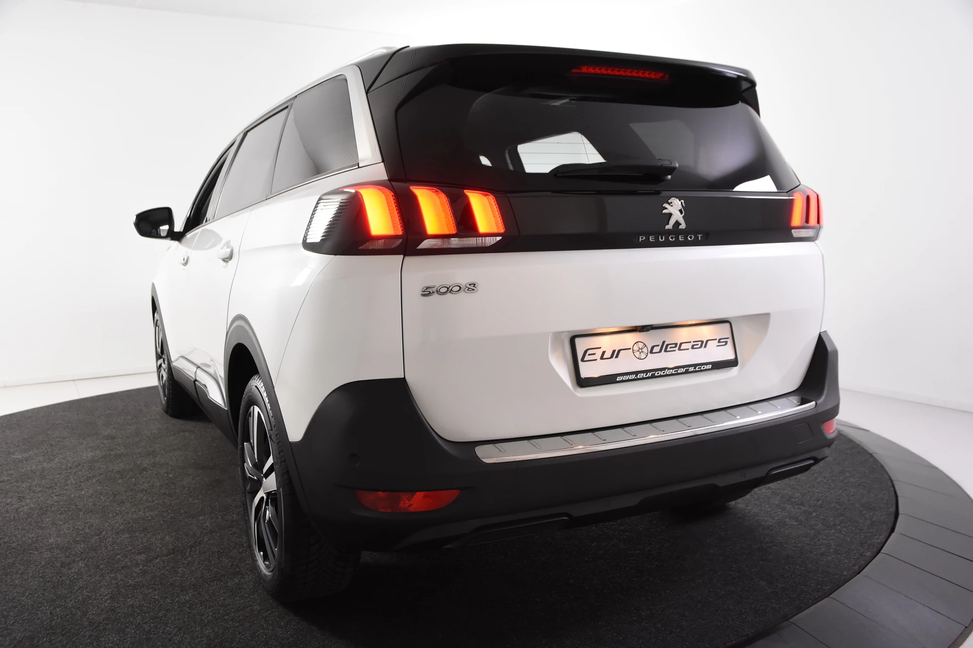 Hoofdafbeelding Peugeot 5008