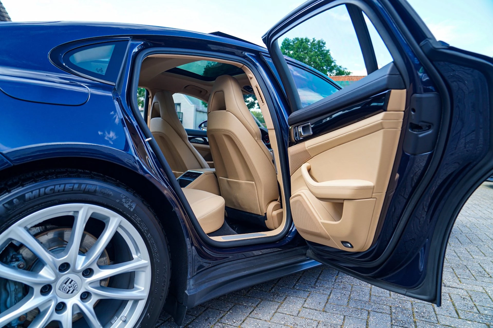 Hoofdafbeelding Porsche Panamera