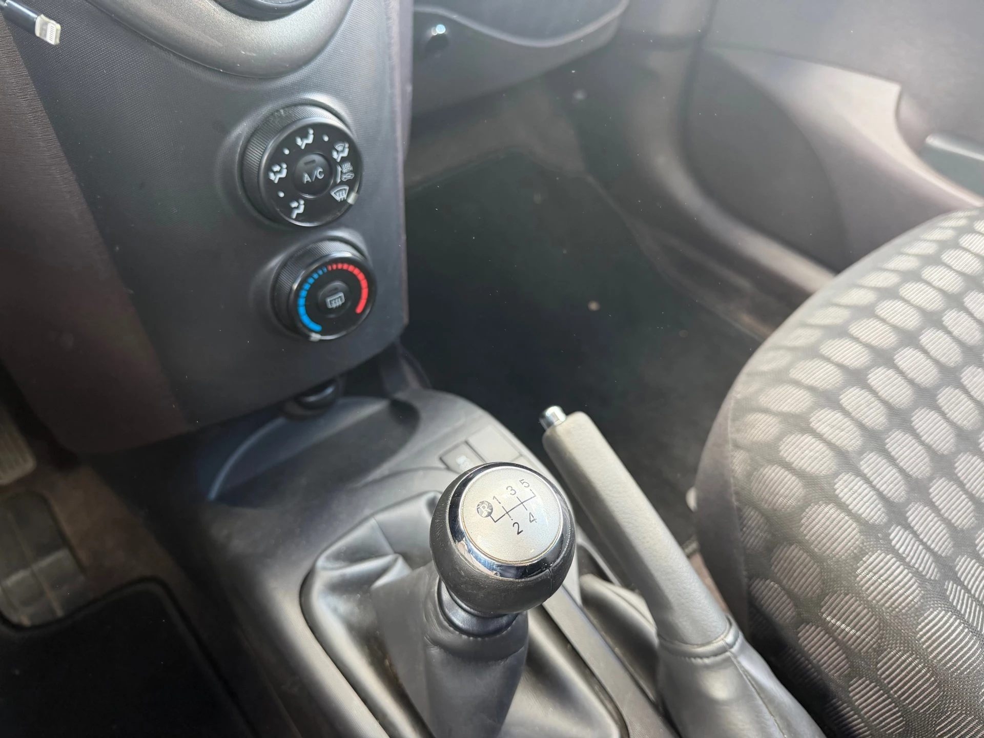Hoofdafbeelding Toyota iQ