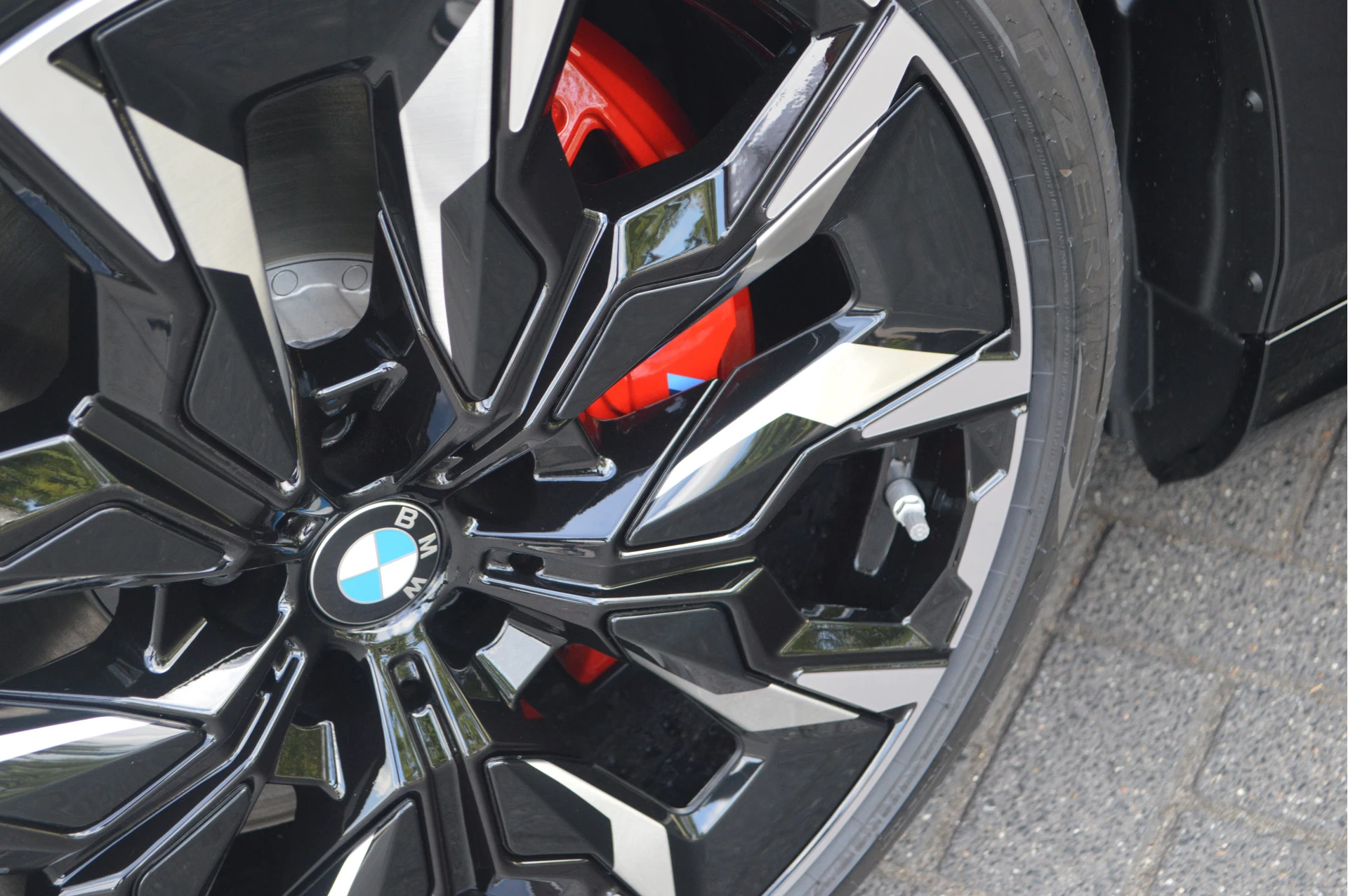 Hoofdafbeelding BMW i5