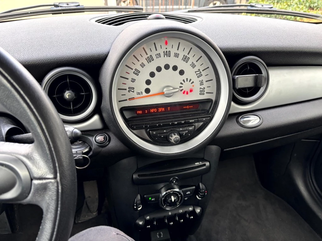 Hoofdafbeelding MINI One