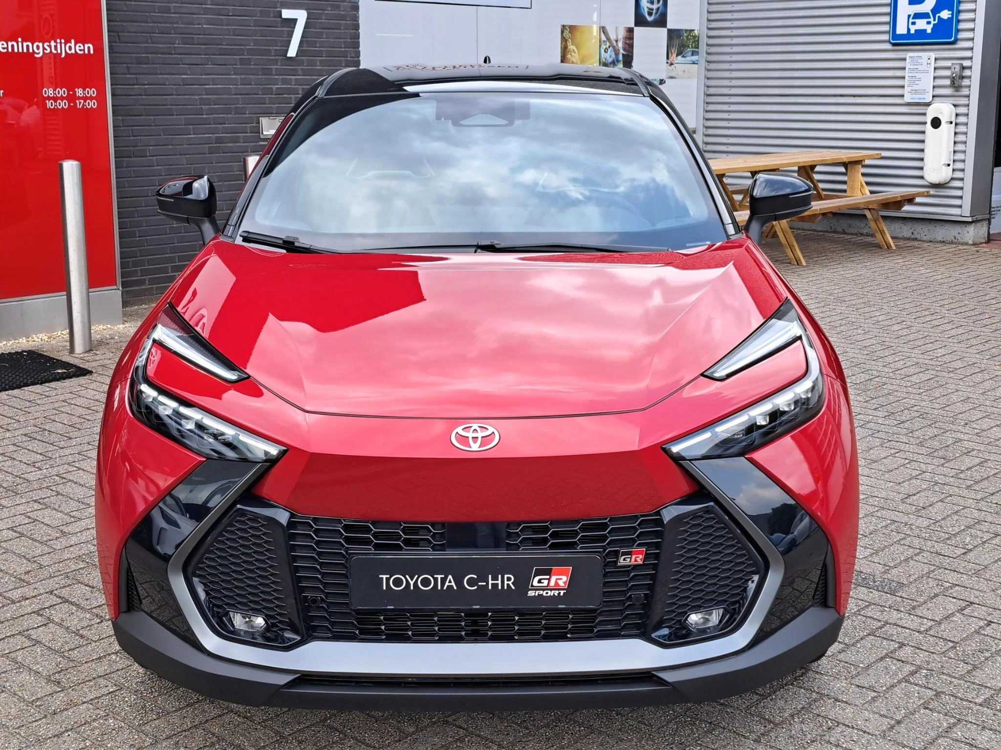 Hoofdafbeelding Toyota C-HR