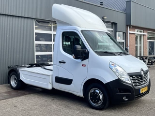 Renault Master T35 2.3 dCi Be Trekker 8260kg totaalgewicht  Airco Cruise controle Navigatie Bluetooth 3-Persoons uitvoering  Euro 5 Be-trekker 5950kg trekgewicht Trekker Oplegger trekker Schotel Sattelzugmachine
