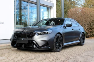 Hoofdafbeelding BMW M5 BMW M5 | Frozen Dark Grey | Carbon | Bowers & Wilkins