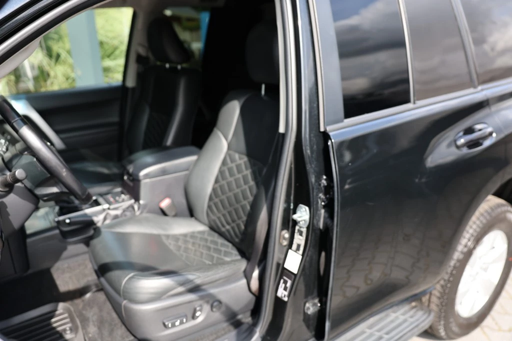 Hoofdafbeelding Toyota Land Cruiser