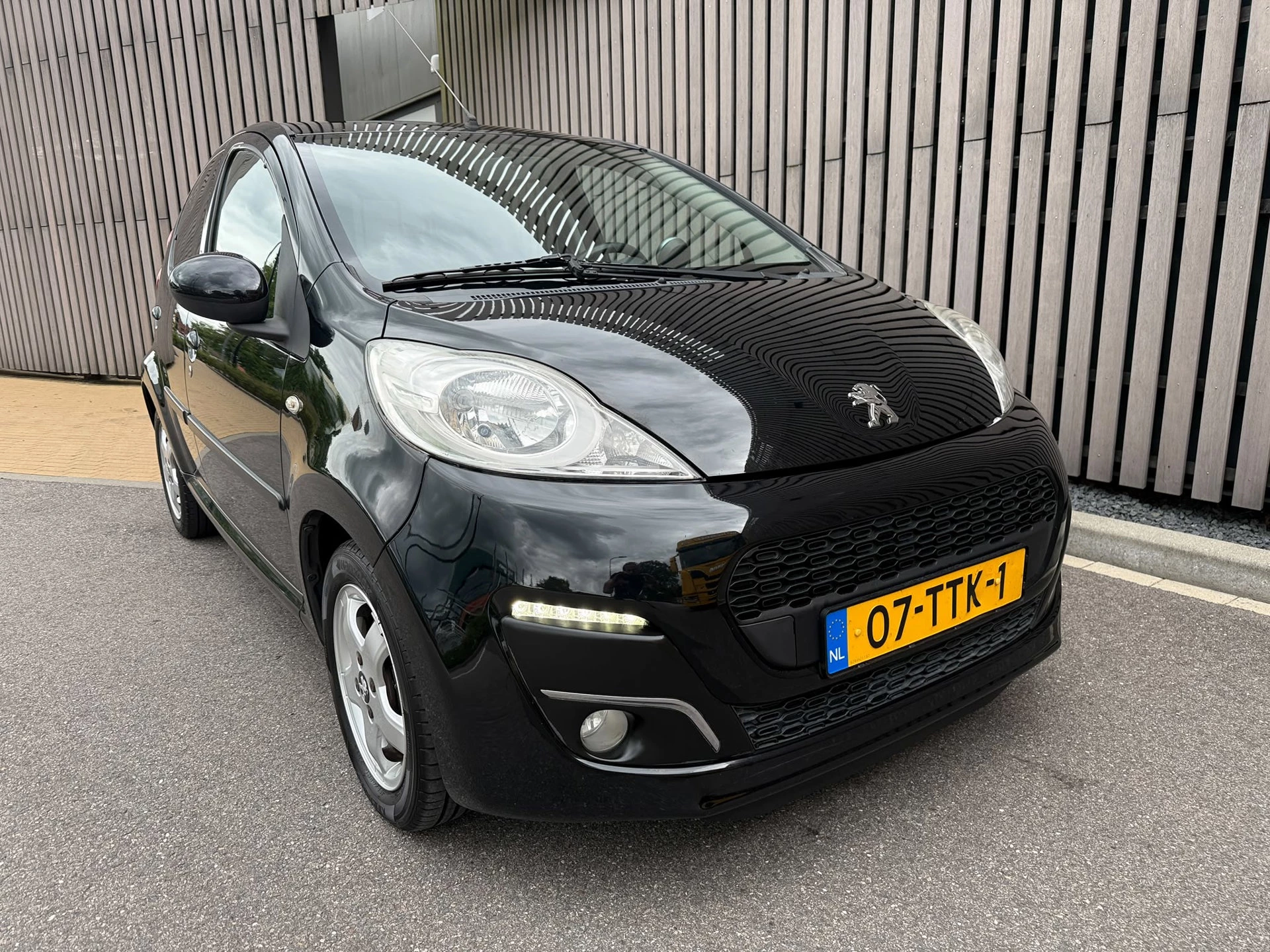 Hoofdafbeelding Peugeot 107