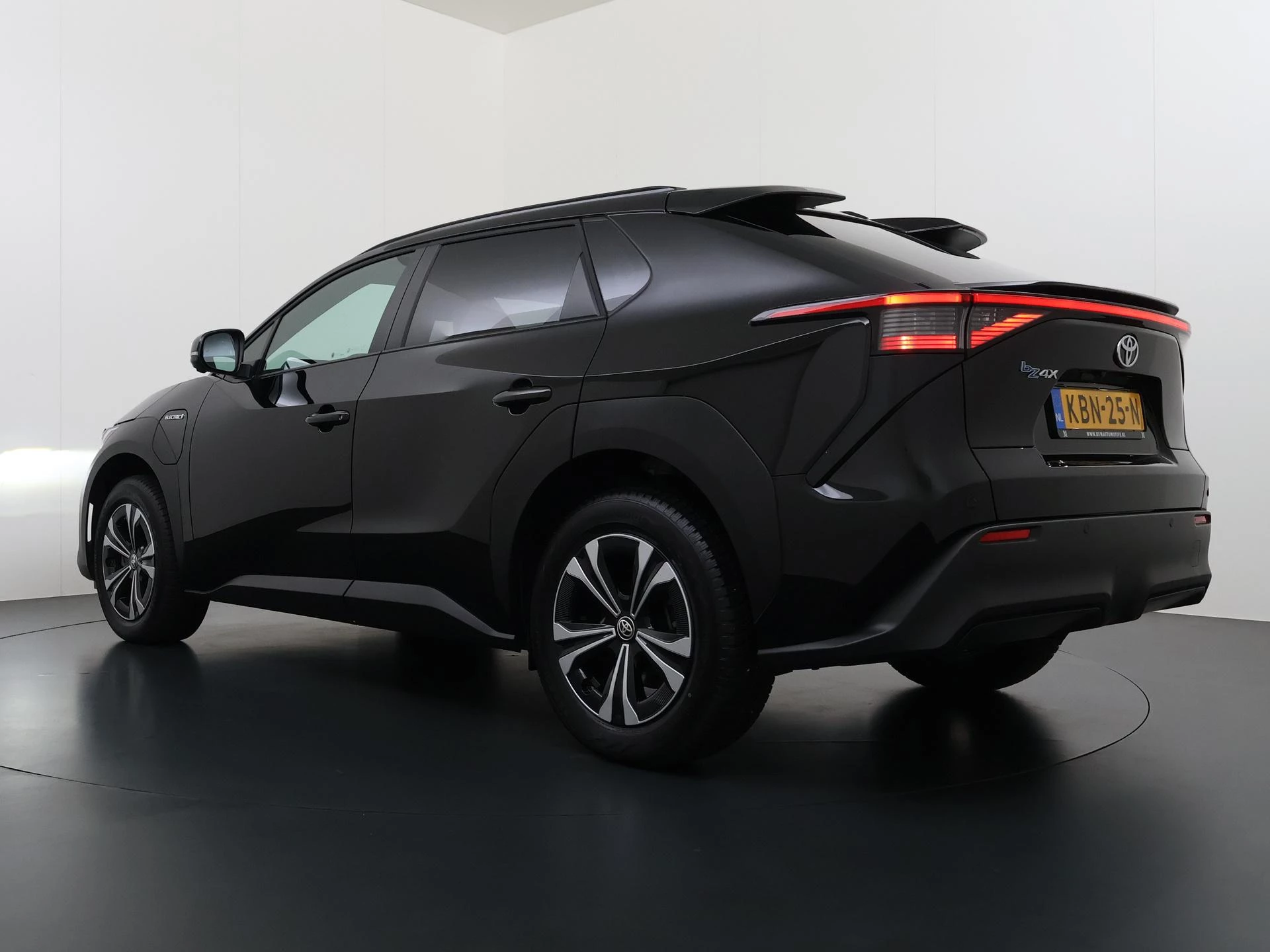 Hoofdafbeelding Toyota bZ4X