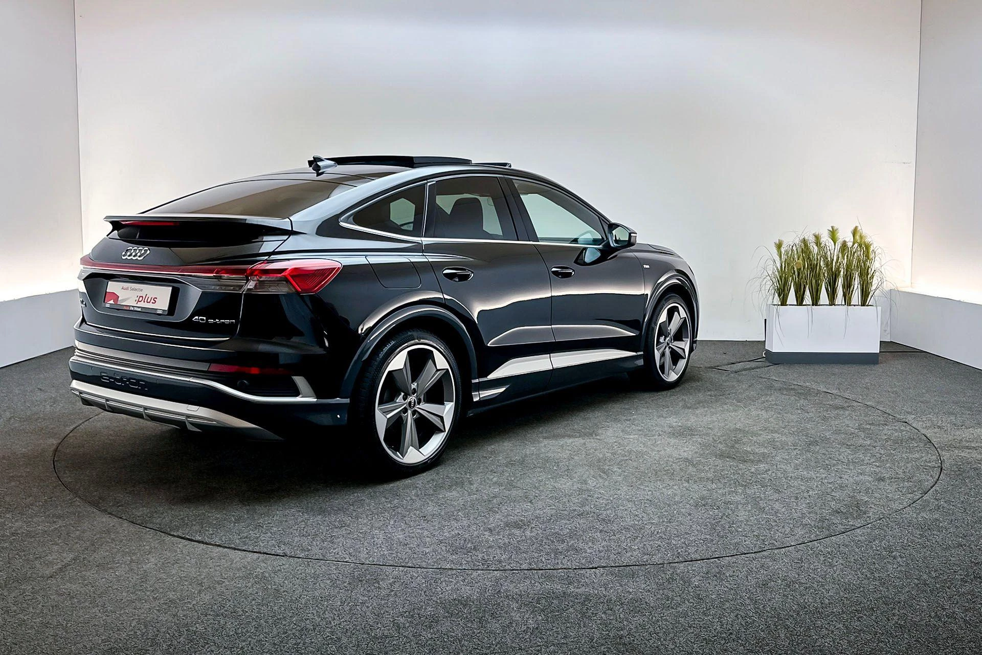 Hoofdafbeelding Audi Q4 Sportback e-tron