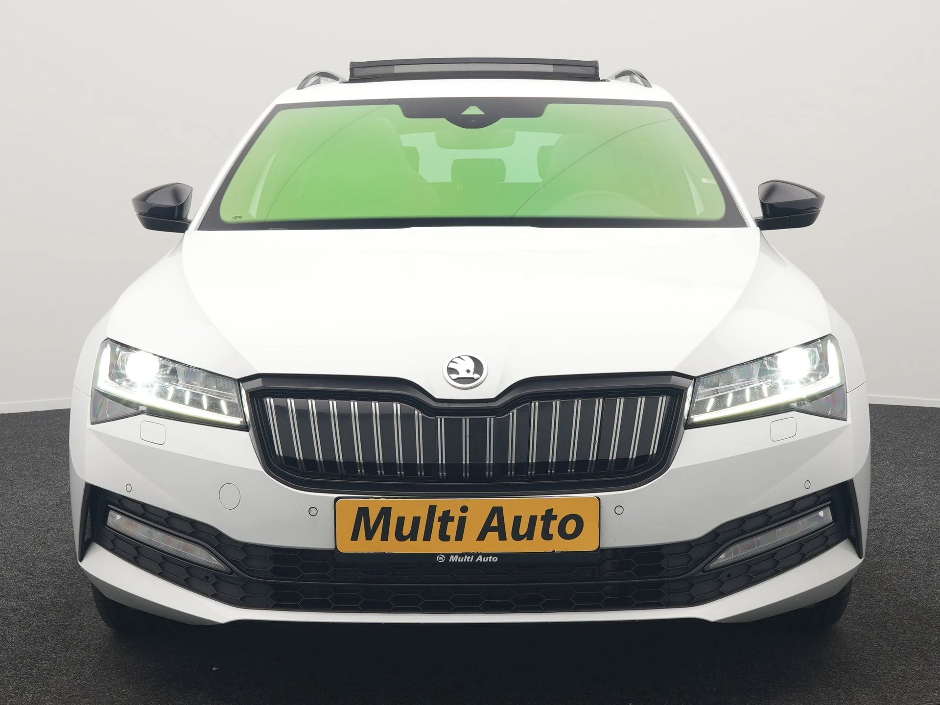 Hoofdafbeelding Škoda Superb