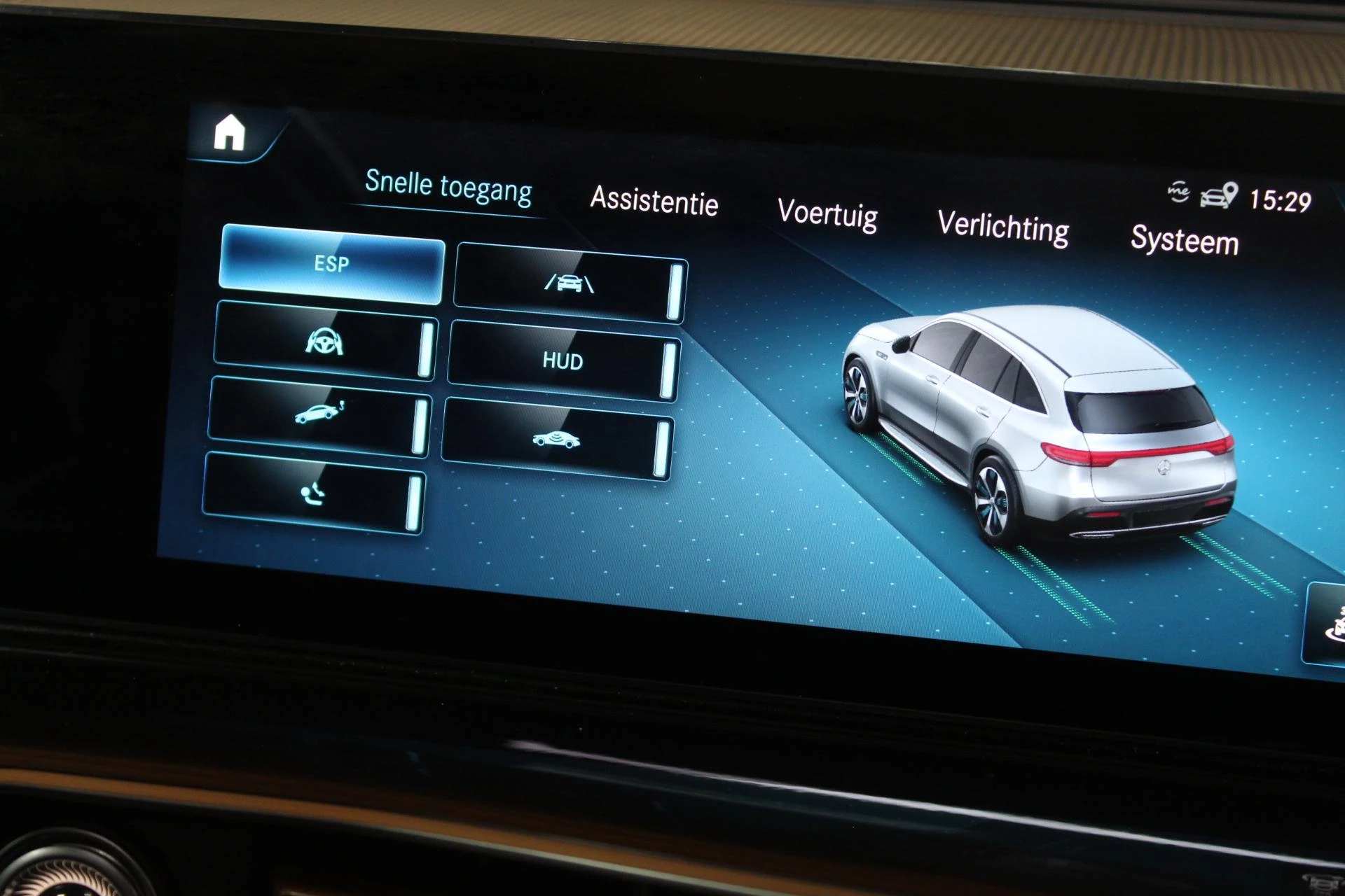 Hoofdafbeelding Mercedes-Benz EQC