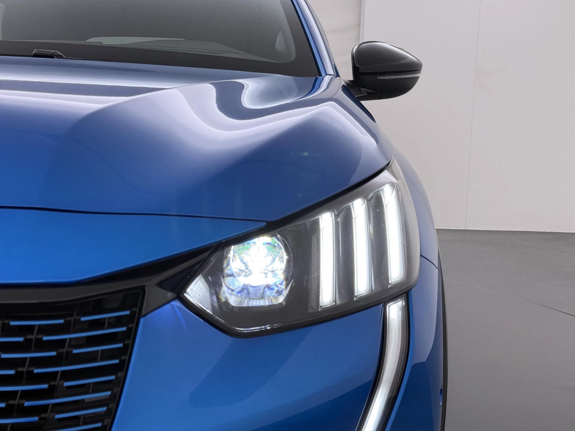 Hoofdafbeelding Peugeot e-208