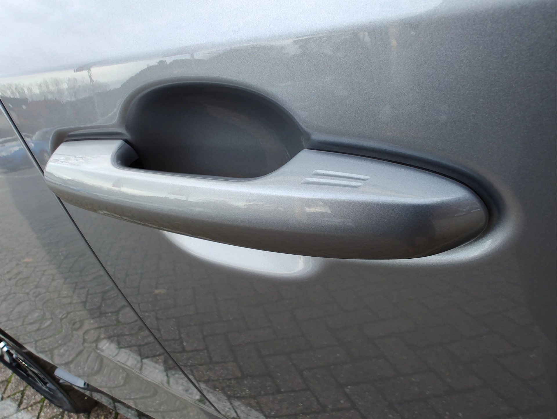 Hoofdafbeelding Suzuki Across