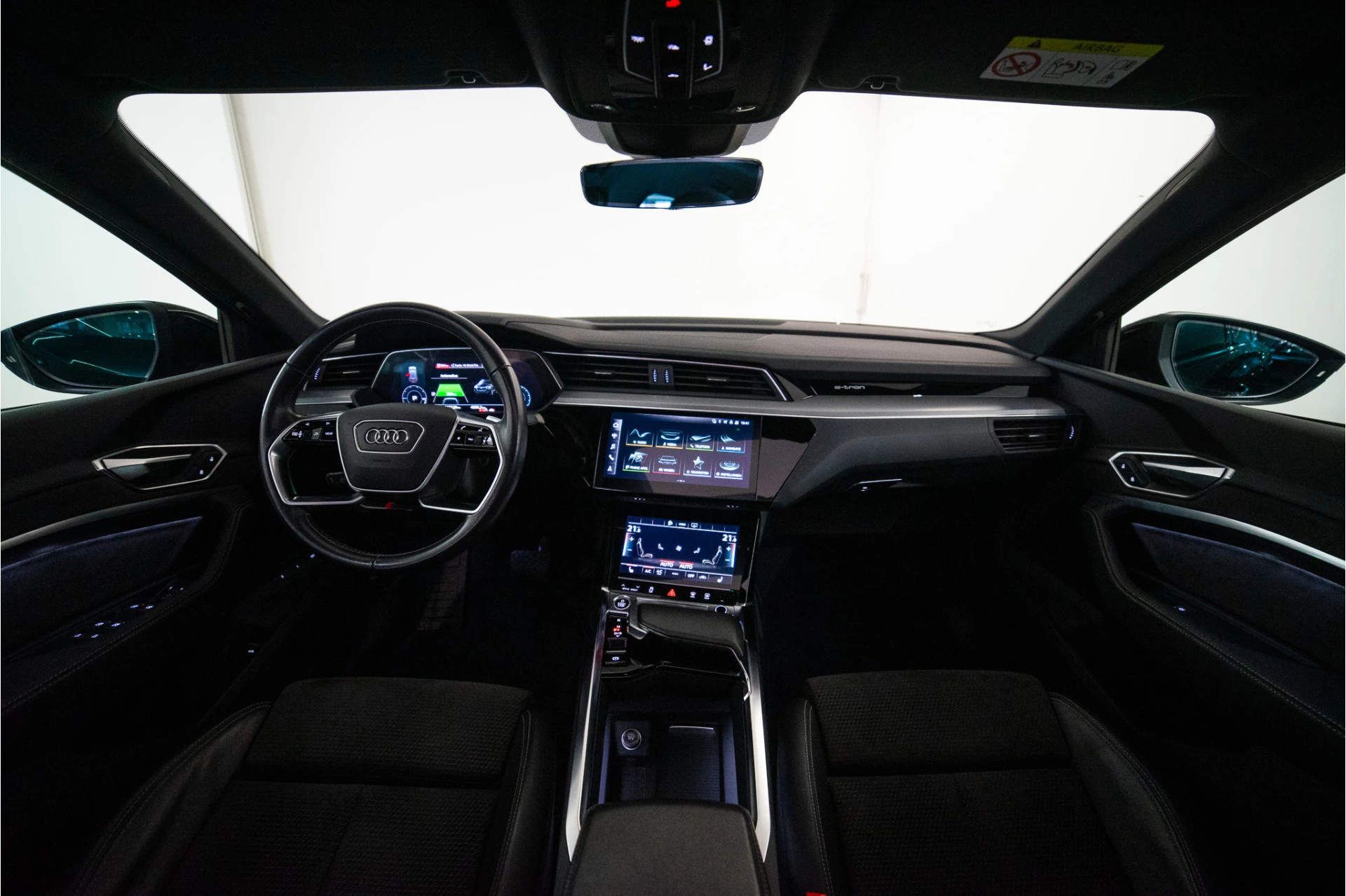 Hoofdafbeelding Audi e-tron