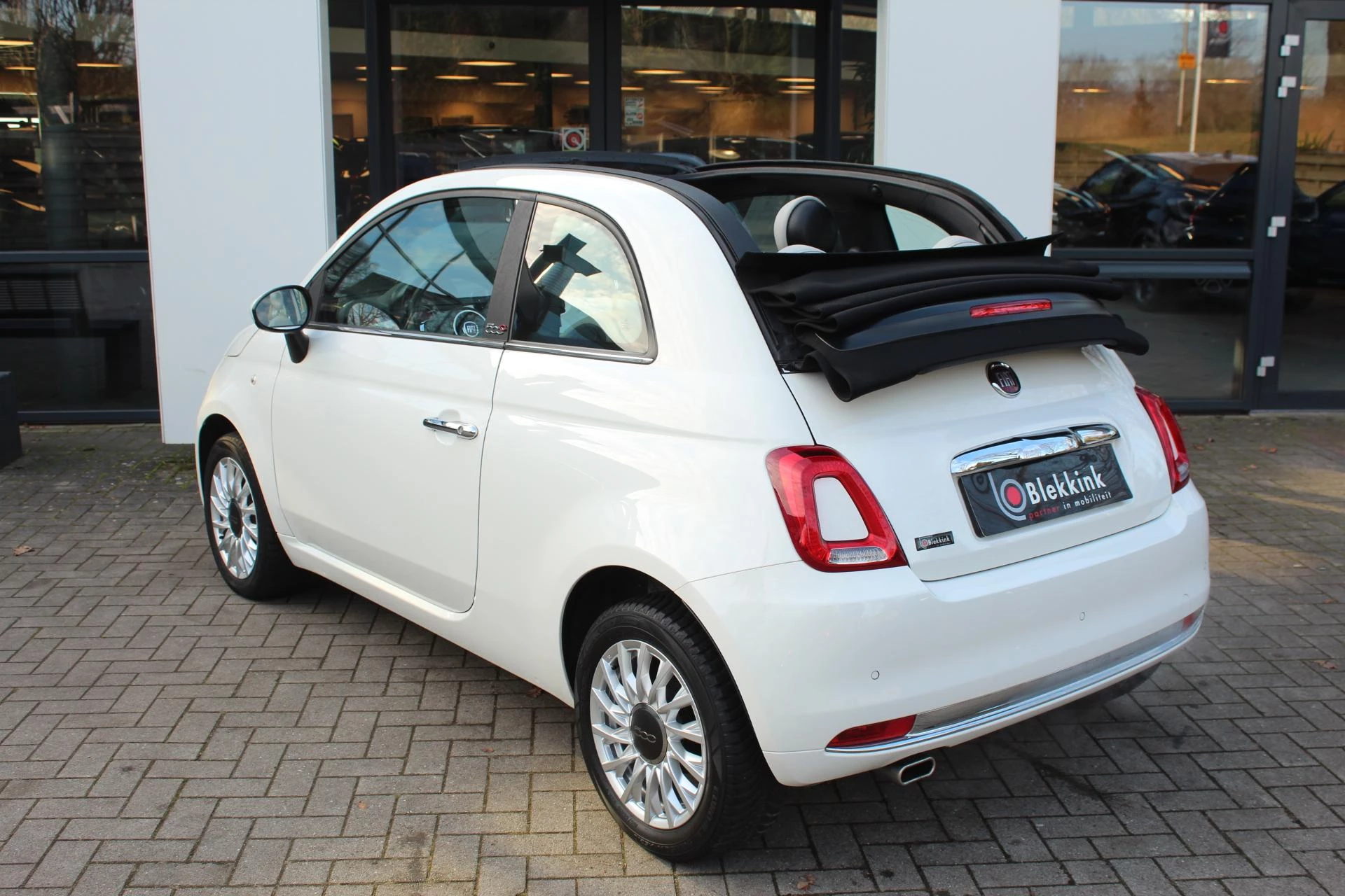 Hoofdafbeelding Fiat 500C