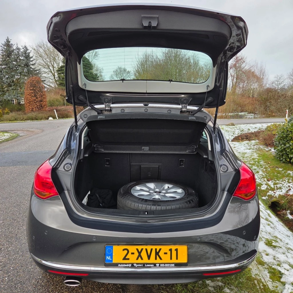 Hoofdafbeelding Opel Astra