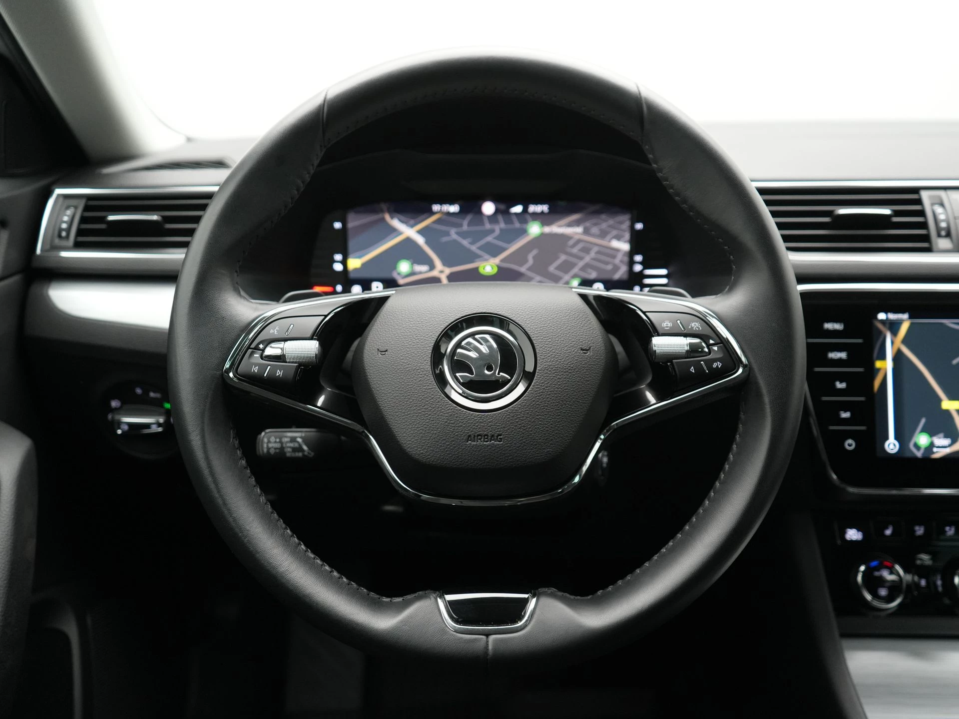 Hoofdafbeelding Škoda Superb