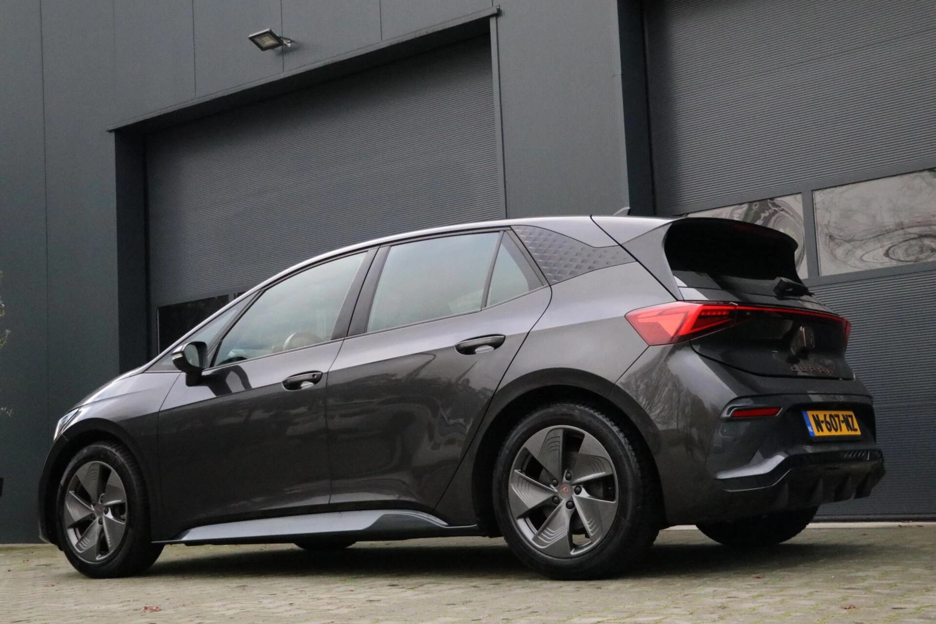 Hoofdafbeelding CUPRA Born