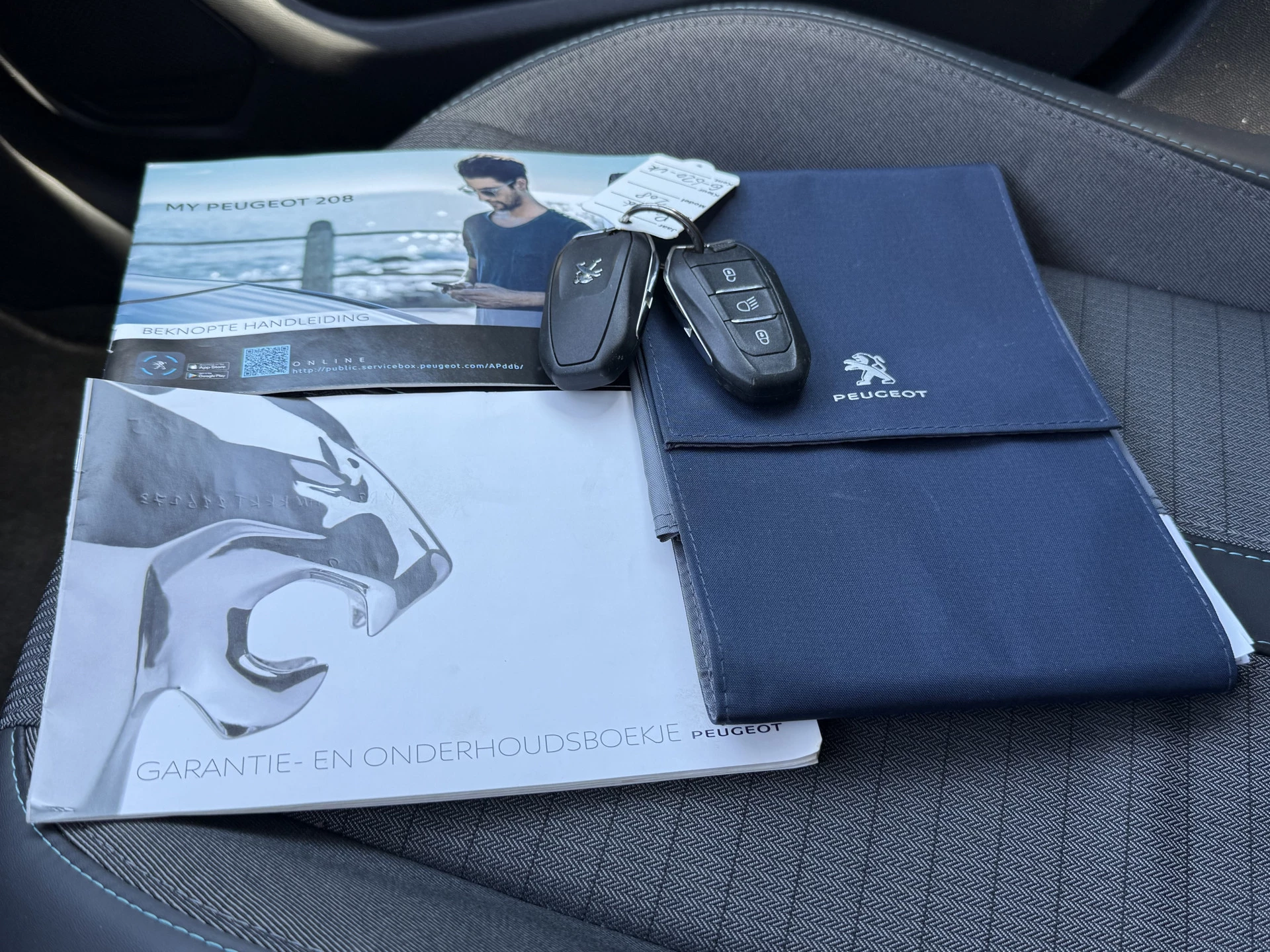 Hoofdafbeelding Peugeot 208