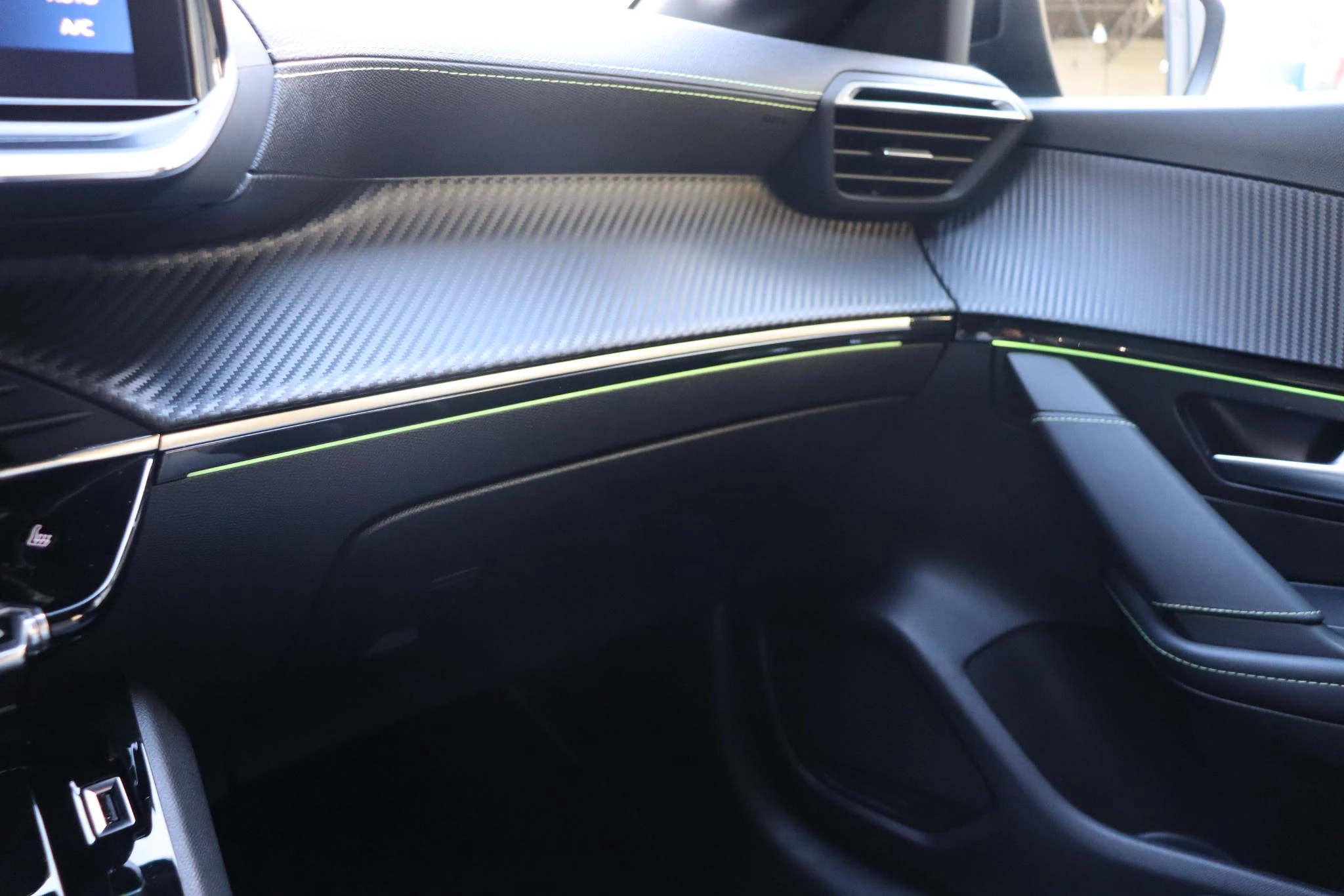 Hoofdafbeelding Peugeot e-208