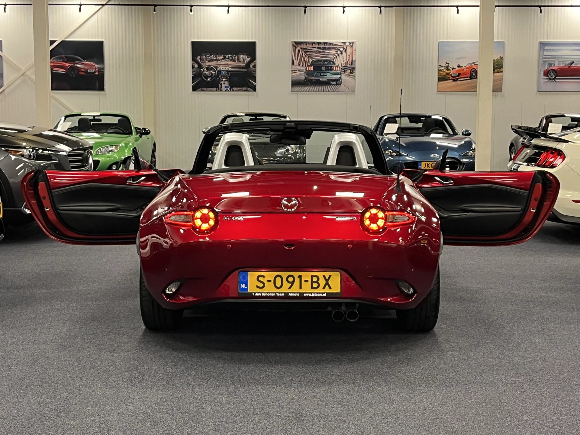 Hoofdafbeelding Mazda MX-5