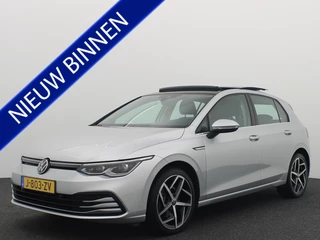 Volkswagen Golf 1.5 eTSI 150PK 1st Edition Style AUTOMAAT / PANORAMADAK / FULL LED / SFEER / STOELVERW / NAVI / CARPLAY / DAB+ / ACC / NL-AUTO