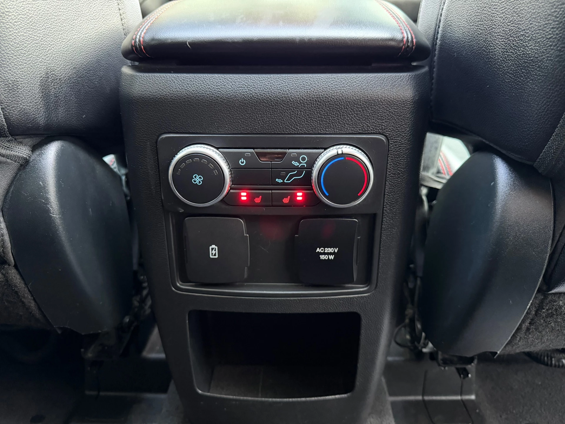 Hoofdafbeelding Ford Explorer