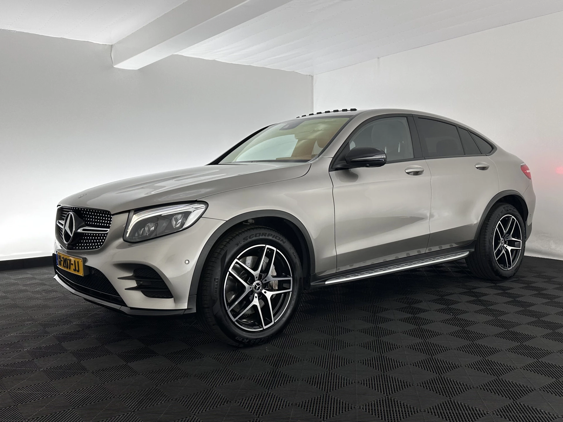 Hoofdafbeelding Mercedes-Benz GLC
