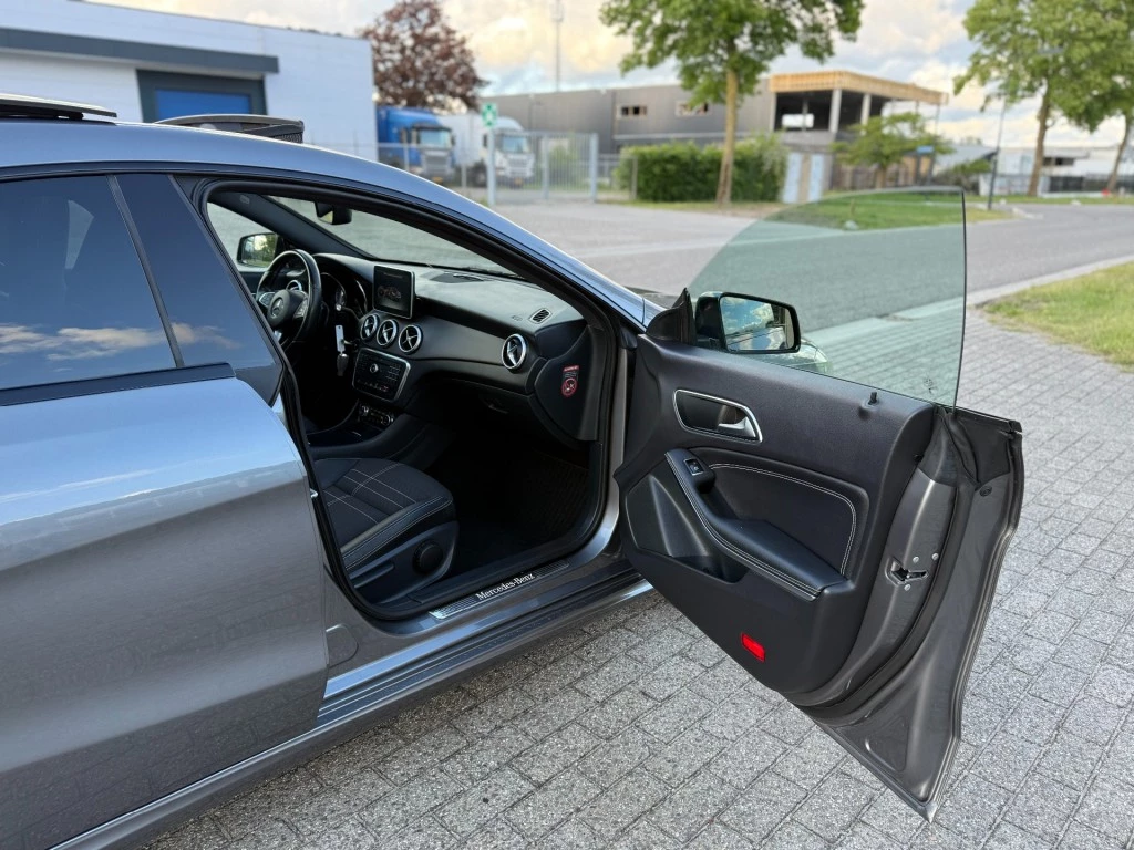 Hoofdafbeelding Mercedes-Benz 200