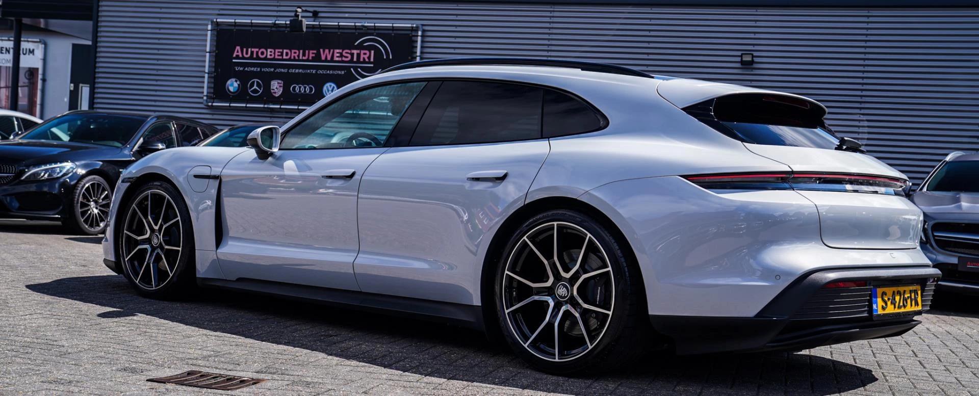 Hoofdafbeelding Porsche Taycan