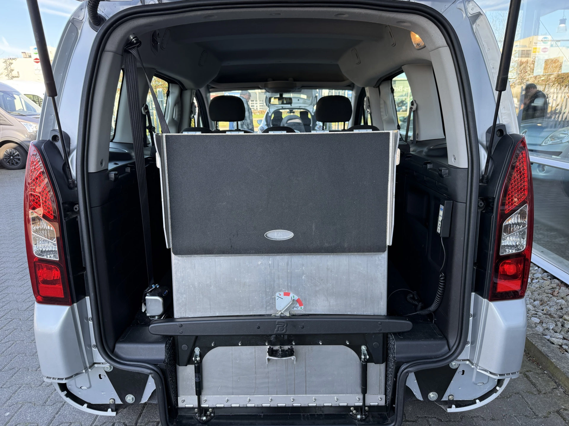 Hoofdafbeelding Peugeot Partner