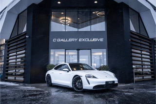 Hoofdafbeelding Porsche Taycan Porsche Taycan Performance 84 kWh - Origineel NL | Panorama | Sport Chrono + | Bose | Memory | Lift