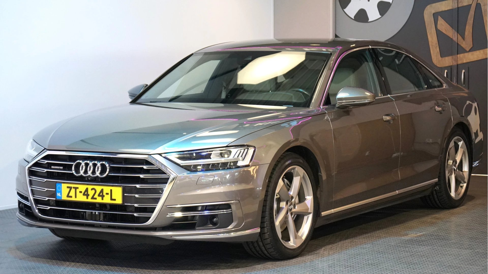 Hoofdafbeelding Audi A8