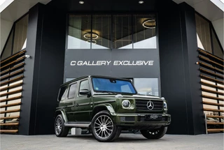 Hoofdafbeelding Mercedes-Benz G-Klasse Mercedes-Benz G-Klasse G500 ///AMG - Olive Green l Panorama l Burmester + l Designo