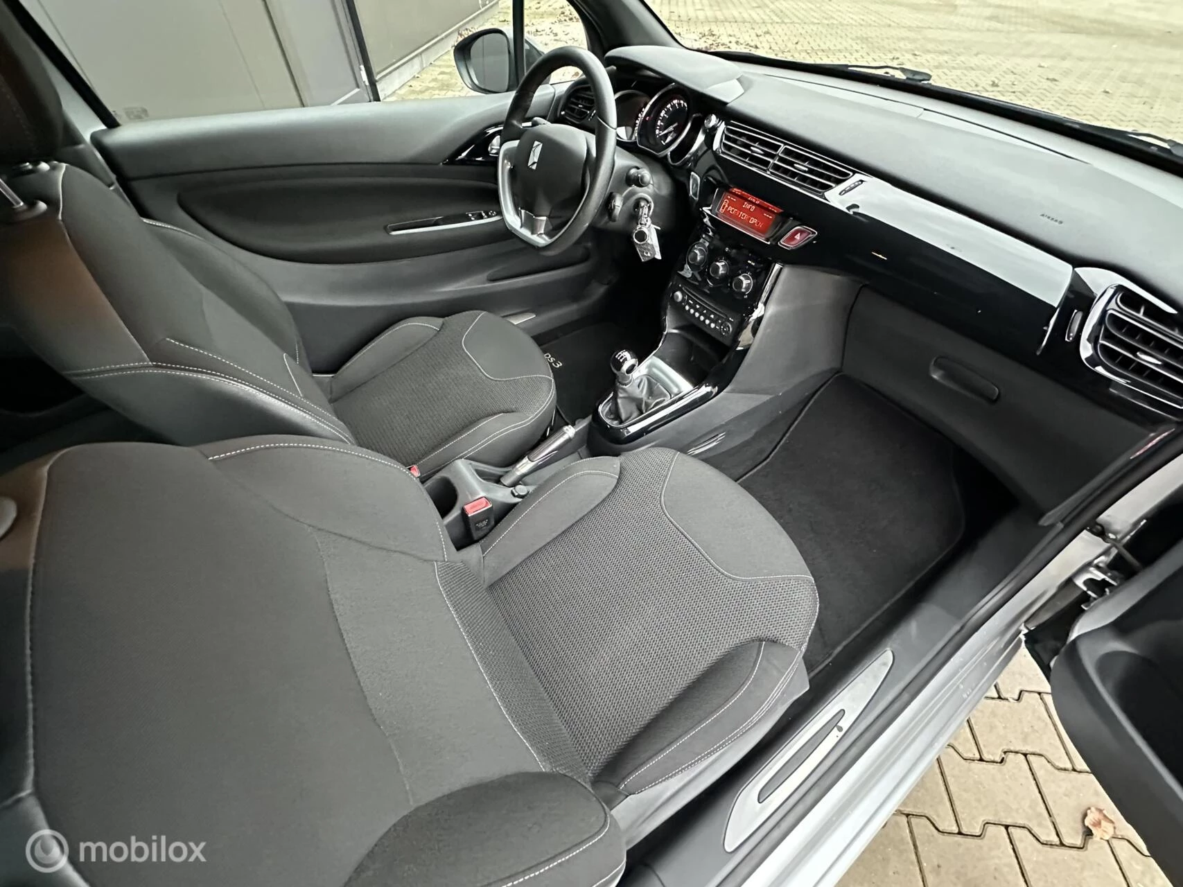 Hoofdafbeelding DS DS 3