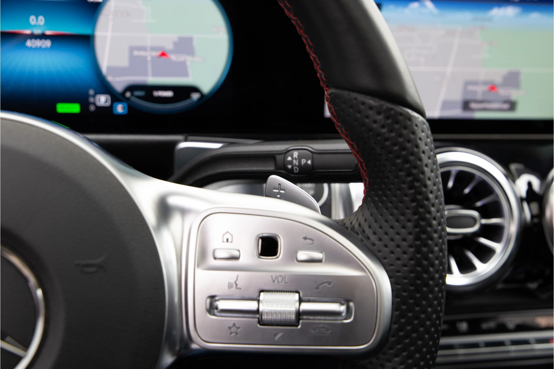 Hoofdafbeelding Mercedes-Benz EQB