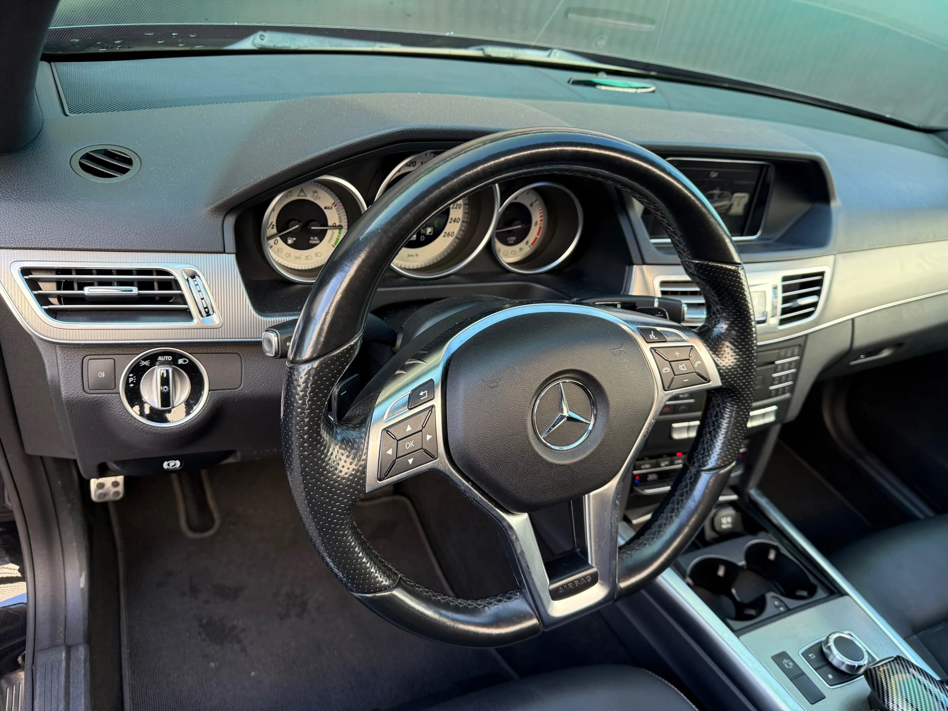Hoofdafbeelding Mercedes-Benz E-Klasse