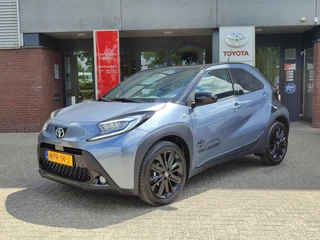 Toyota Aygo X PULSE AUTOMAAT DESIGN PACK 18'' LM-VELGEN CLIMA LED APPLE/ANDROID AD-CRUISE CAMERA BLUETOOTH PRIVACY GLASS