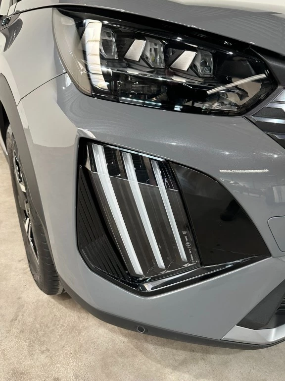 Hoofdafbeelding Peugeot e-2008