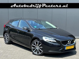 Hoofdafbeelding Volvo V40 Volvo V40 2.0 T3 Nordic+ LED Navigatie Cruise PDC NL-auto